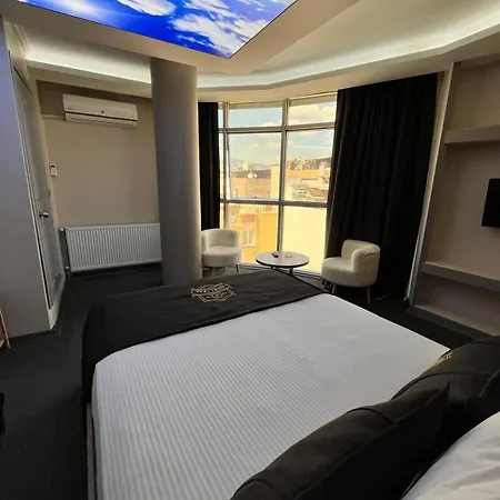 Royal 2* Bornova